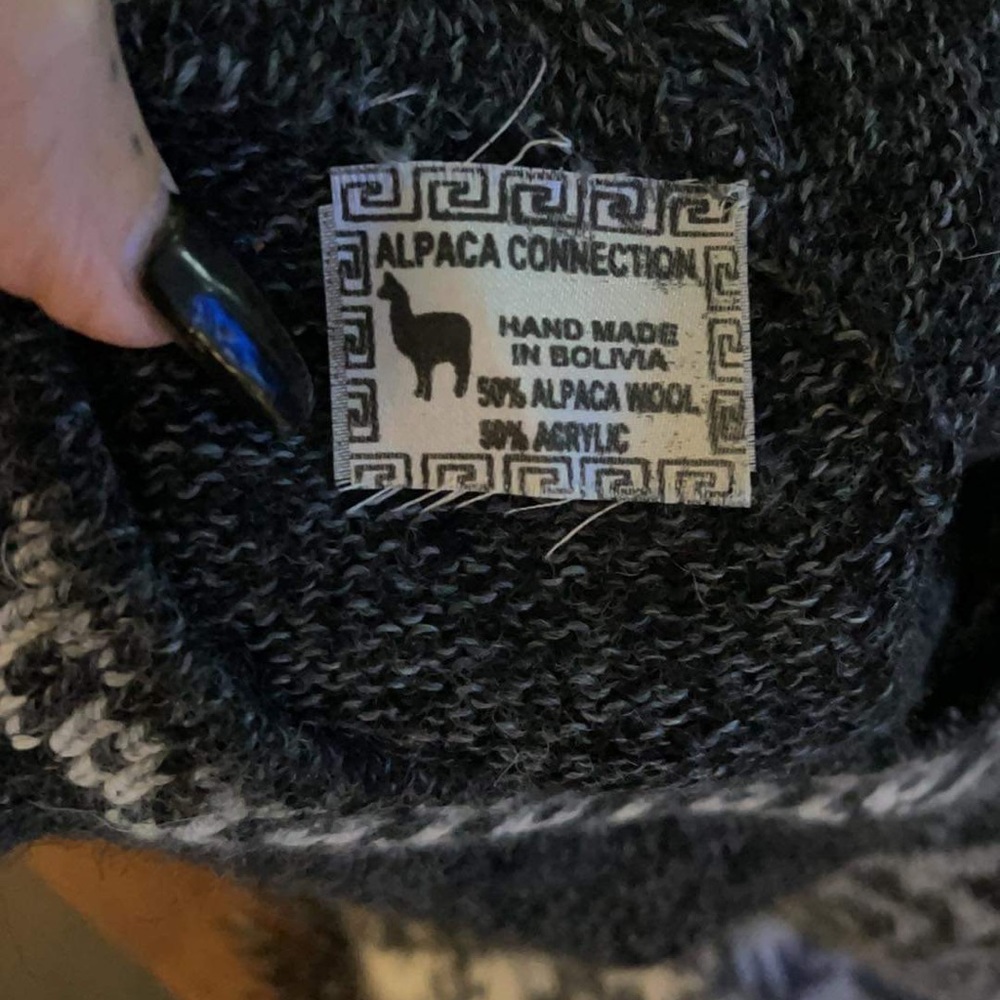 Alpaca Connection- VINTAGE - one size fits most - Picture 2 of 2